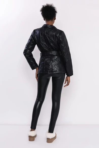 Amnesia - Lizel Fekete Kabát