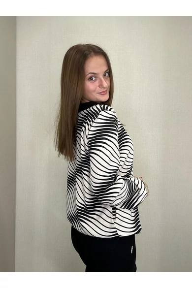 Blue Nature - Selina Bézs-Fekete Csíkos-Mintás Felső