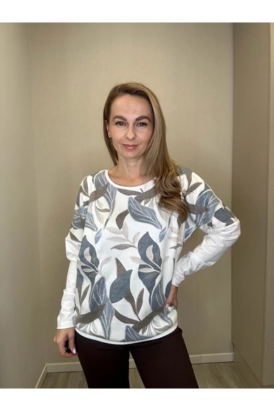 Blue Nature – Ylena Mintás Ecrü-Sötétkék Felső