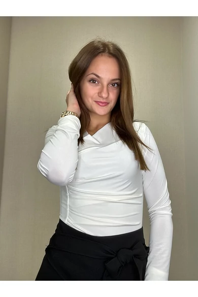 Envy - Mellkasán Féloldalt Húzott Ecrü Body