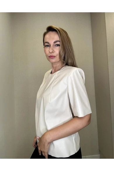Envy - Rövid Bőrhatású Világosbézs Felső