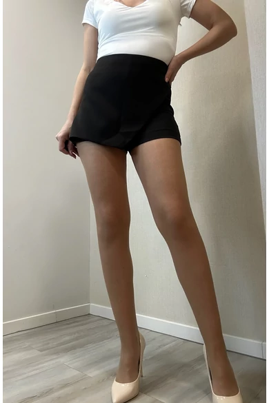 La Pierre - Olaf Fekete Short
