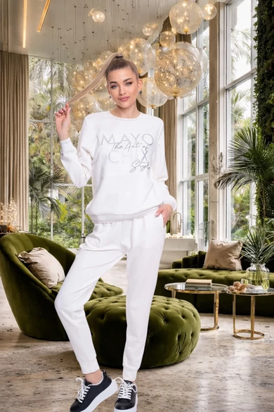 Golden Ecrü Melegítő Együttes
