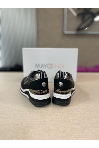 Mayo Chix - 4102 Emelttalpú Fűzős Fekete Cipő