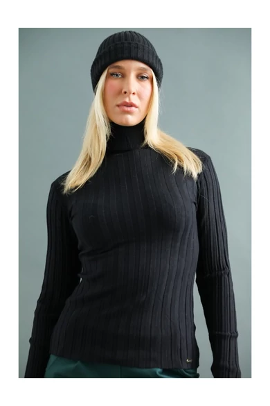 Warp Zone - Fekete Kötött Pulóver